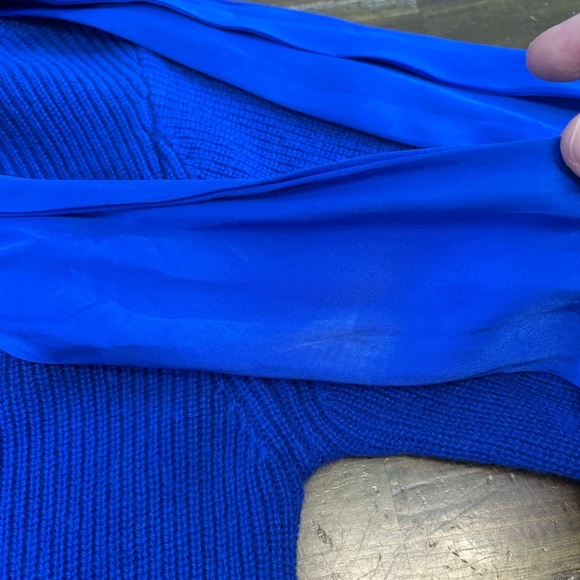 RtA Millie Tie Neck Sweater 100% Cashmere Silk Royal Blue Small Scarf Cut Out - Picture 13 of 15